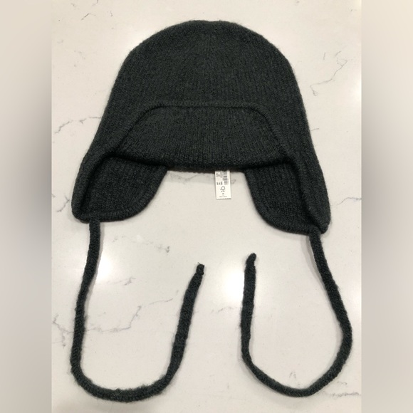 NWT Madewell Green Fuzzy-Knit Ear Flap Beanie Alpaca, Wool - Picture 5 of 12